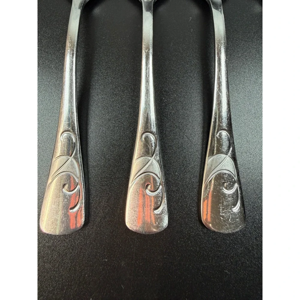Oneida Serif Pattern Stainless Oval Soup Spoon Scroll Swirl Design Set of 7